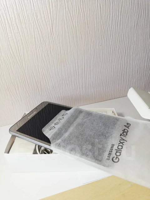 Samsung Galaxy Tab A 7.0 ����