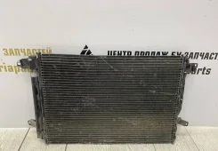 �������� ������������ Volkswagen Jetta 6 2011-2018 oem 5C0820411E 5C0820411E ����