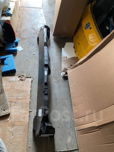 Абсорбер бампера фото