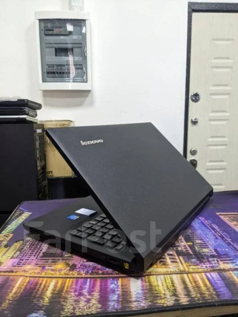 Lenovo B580. 15.6", ��� 4 ��, ���� 320���, WiFi: 1, Bluetooth: 1, ����������� �� 3��. ����