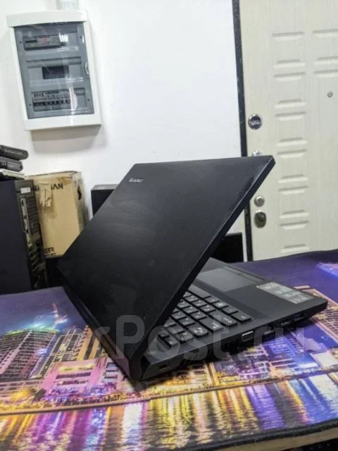 Lenovo B580. 15.6", ��� 4 ��, ���� 320���, WiFi: 1, Bluetooth: 1, ����������� �� 3��. ����