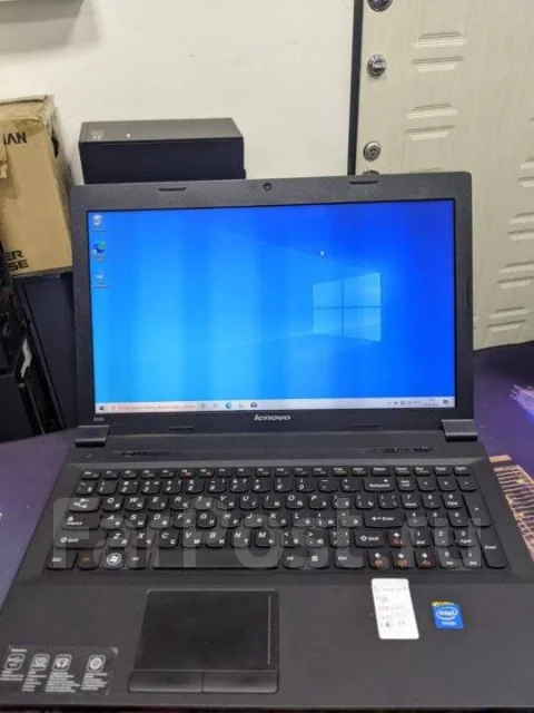 Lenovo B580. 15.6", ��� 4 ��, ���� 320���, WiFi: 1, Bluetooth: 1, ����������� �� 3��. ����