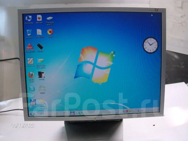Samsung. 15", ���������� �� (LCD, LED, QLED) ����