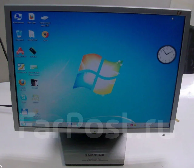 Samsung. 15", ���������� �� (LCD, LED, QLED) ����
