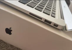 Apple MacBook ����
