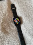 Apple Watch SE Nike ����