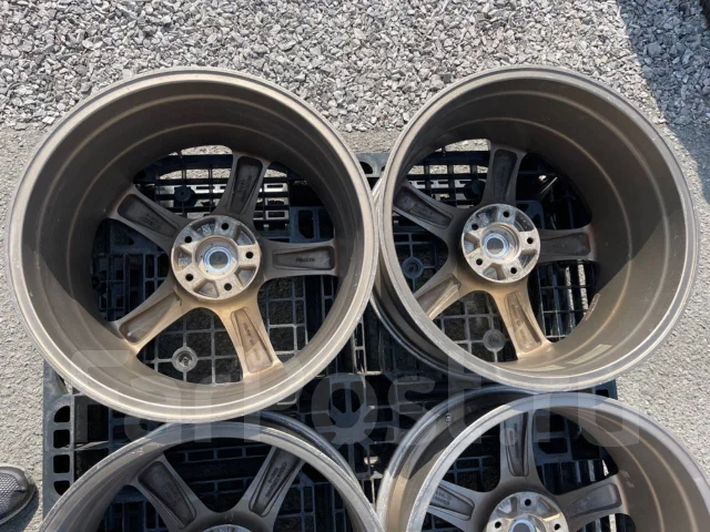Yokohama Connoisseur 151c. 9.5/8.5x19", 5x114.3, ET40/44, �� 72���. ����