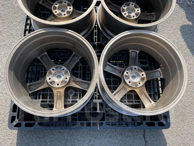 Yokohama Connoisseur 151c. 9.5/8.5x19", 5x114.3, ET40/44, �� 72���. ����