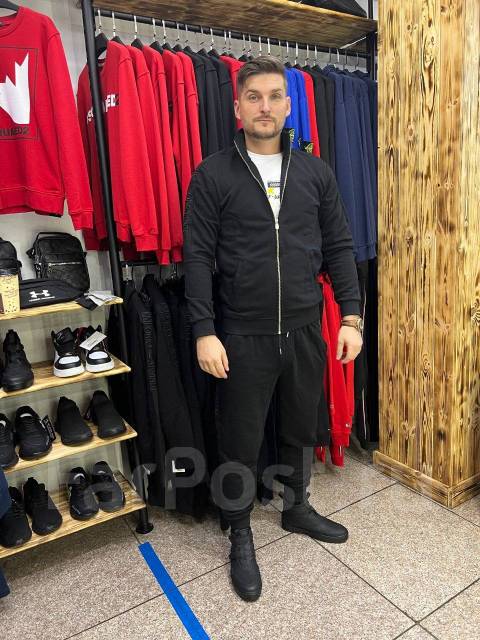 Мужской спортивный костюм Armani, 44, 46, 48, 50, новый, в наличии. Цена: 4 900₽ во Владивостоке