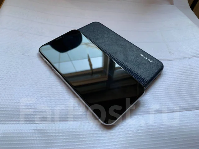 Apple iPhone X. �/�, �����, 4G LTE, 5G, ����������, NFC ����