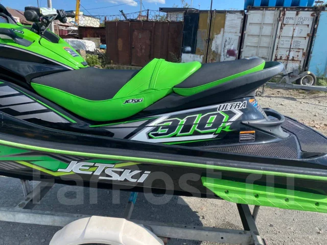 Kawasaki Ultra 310 R ����