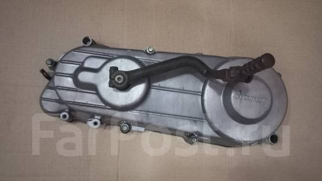 Крышка вариатора honda. Крышка вариатора Хонда лид 50. Крышка вариатора lead af 20. Болты крышки вариатора Honda lead 50. Крышка вариатора ASX 2015.