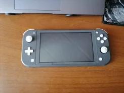 Nintendo Switch Lite ����
