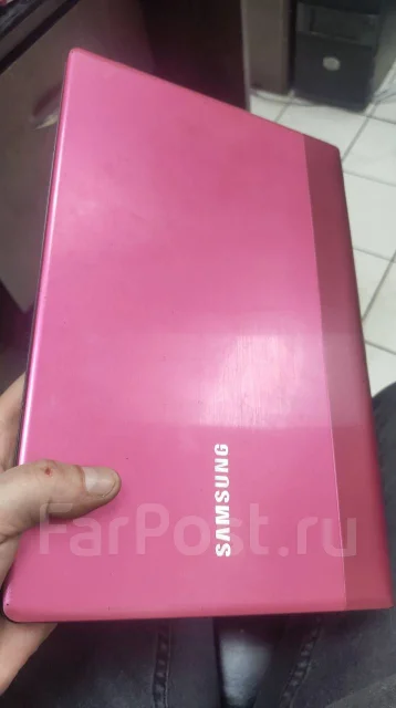 Samsung 350U2A. 12.5", 1,3����, ��� 8 ��, ���� 120���, WiFi: 1, Bluetooth: 1, ����������� �� 2��. ����