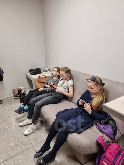 первоклассницы в колготках 