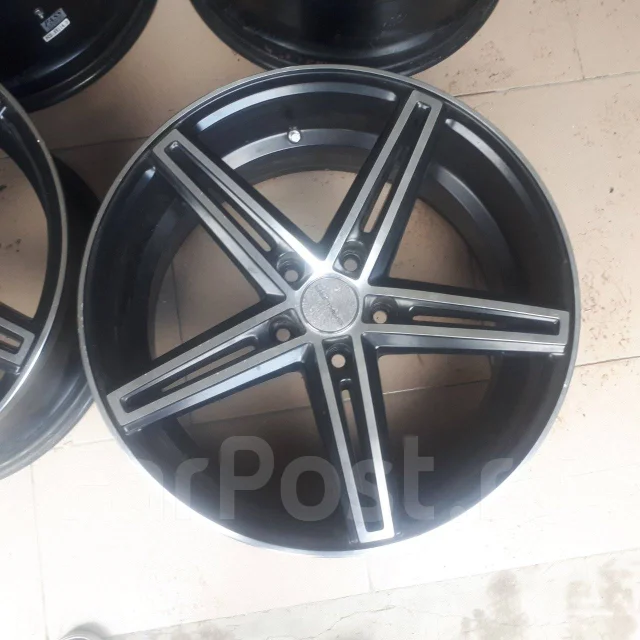 Sakura Wheels 3180. 8.0x18", 5x114.3, ET42, �� 73,1���. ����