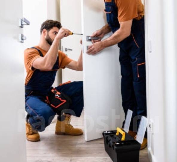 Установка любых дверей, врезка скрытых петель во Владивостоке