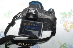 Sony Cyber-shot DSC-HX100V. ���: 14� � ����� ����
