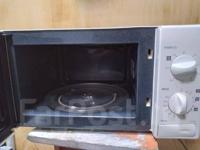Микроволновка Самсунг с грилем, б/у, в наличии. Цена: 3 500₽ во ...
