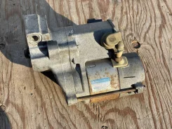 ������� Isuzu Bighorn UBS25DW 89438-43141 ����