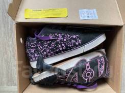  Heelys () 