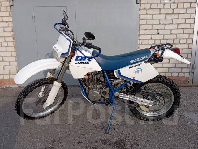 Suzuki dr 250 clearance dual sport