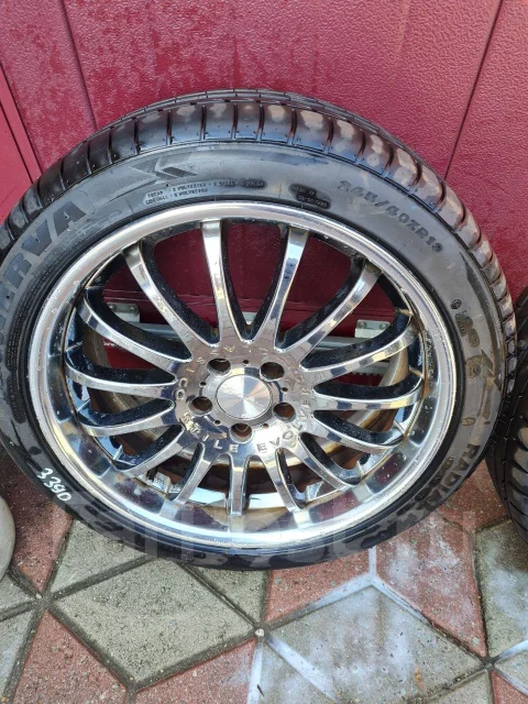 SSR Vienna. 8.0/8.0x19", 5x114.3, ET24/37 ����