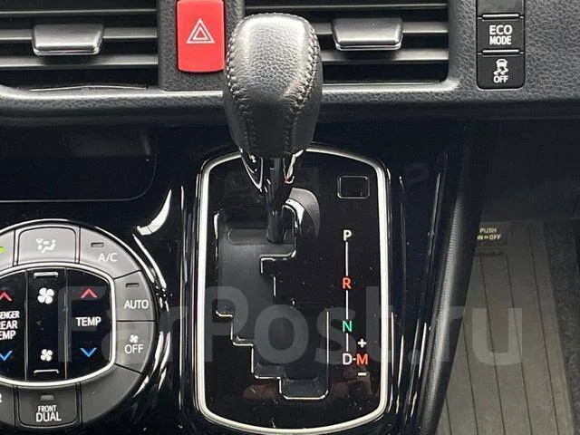 Toyota Noah. ��������, ��������, 2.0 (158��.�.), ������, �/�. ��� ����� �� ������������ ����