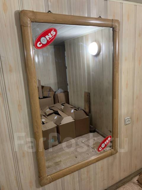 Красивое большое зеркало, б/у, в наличии. Цена: 5 000₽ в Уссурийске