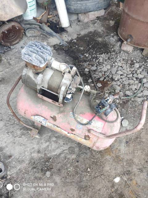 Компрессор 220 вольт, 50 литров, б/у, в наличии. Цена: 4 000₽ во ...