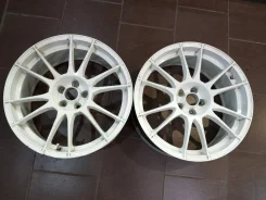 OZ Racing Ultraleggera. 8.0x18", 5x100, ET35 ����