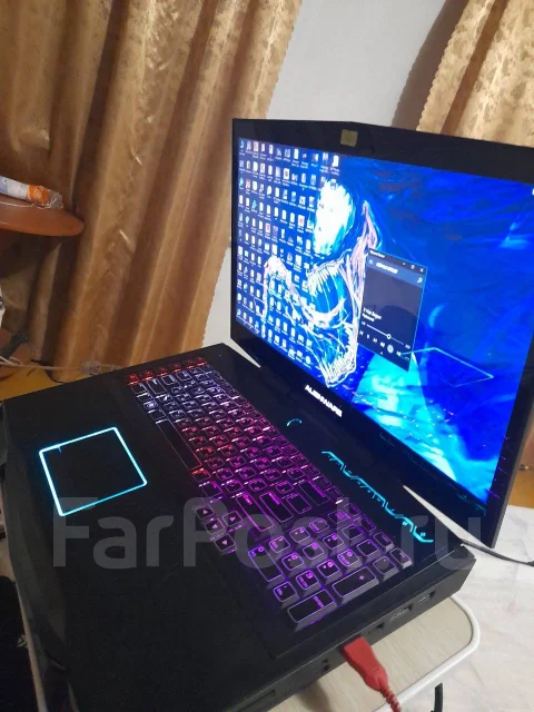 Dell Alienware M18x. 2 400����, ��� 16 ��, ���� 750���, WiFi: 1, Bluetooth: 1, ����������� �� 1��. ����