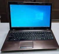 Asus K53S. 15.6", 2,3����, ��� 6 ��, ���� 250���, WiFi: 1, Bluetooth: 1, ����������� �� 2��. ����