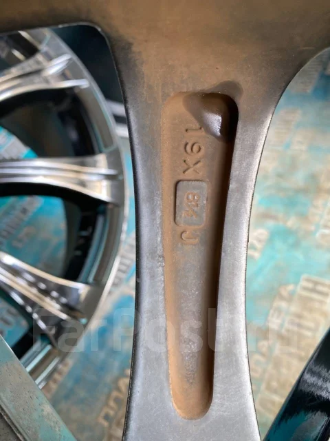 RTX Aura. 8.5/9.5x19", 5x114.3, ET35/35, �� 72���. ��� ����� �� ������ ����