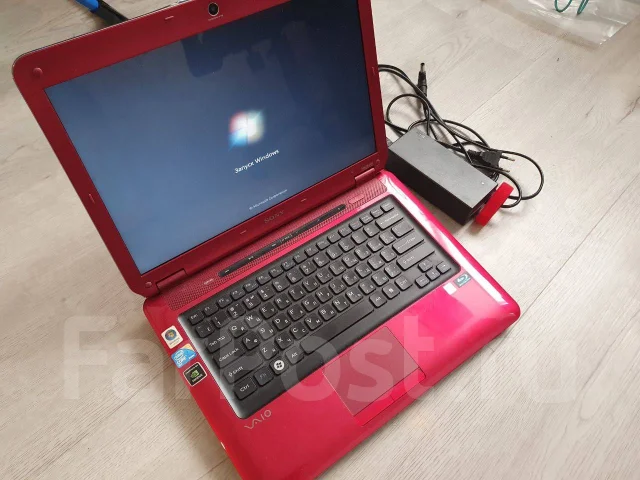 Sony VAIO PCG. 13.3", 2����, ��� 4 ��, WiFi: 1, Bluetooth: 1 ����