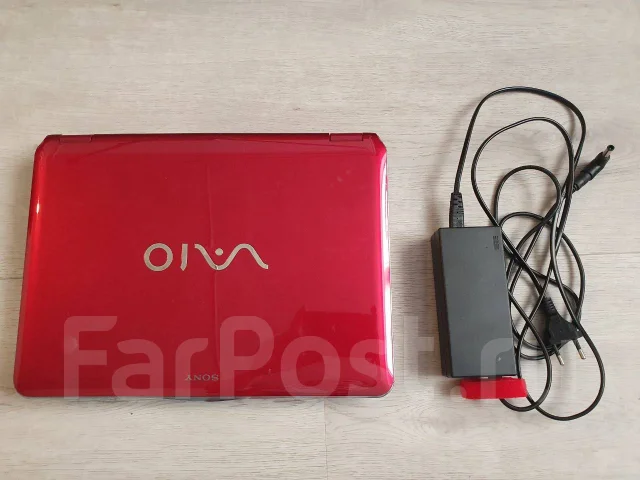 Sony VAIO PCG. 13.3", 2����, ��� 4 ��, WiFi: 1, Bluetooth: 1 ����