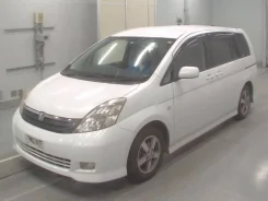 Toyota Isis. ZNM100018320 ����