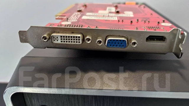 GeForce GT 220 ����