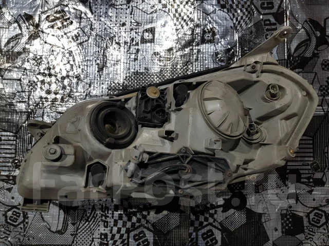 ���� ��� Toyota Mark II 81110-22810 ����