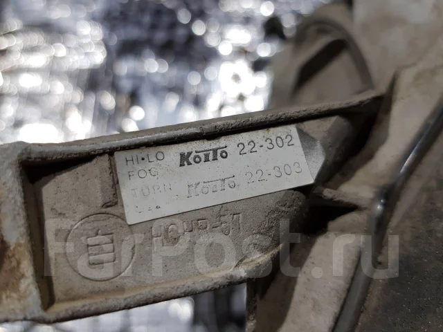 ���� ��� Toyota Mark II 81110-22810 ����