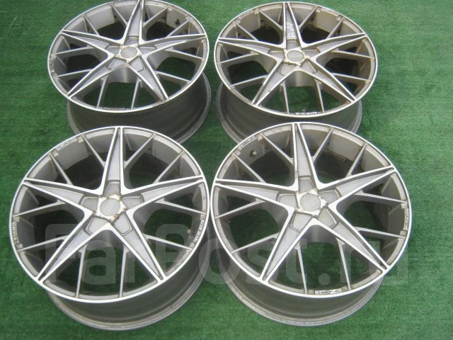 OZ Racing Quaranta. 8.0x18", 5x108, ET45 ����