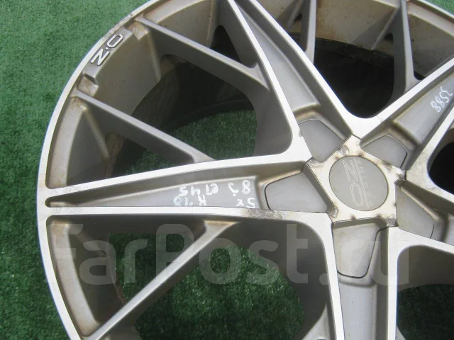 OZ Racing Quaranta. 8.0x18", 5x108, ET45 ����
