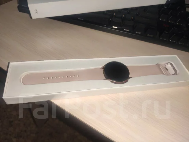 Samsung Galaxy Watch4. GPS, NFC, IP68 ����