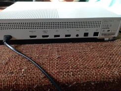 Microsoft Xbox One S ����