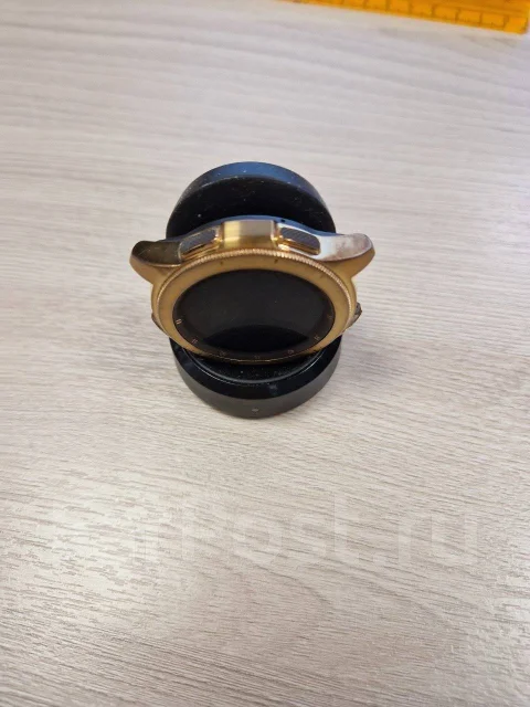 Samsung Galaxy Watch. GPS, NFC ����