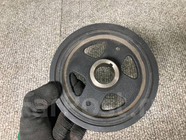 Как открутить шкив коленвала тойота ярис - 82 фото