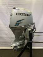 Honda. 50��.�., 4-�������, ����������, ���� S (381 ��) ����