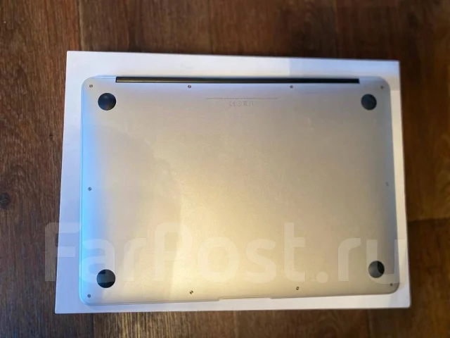 Apple MacBook. WiFi: 1, Bluetooth: 1 ����