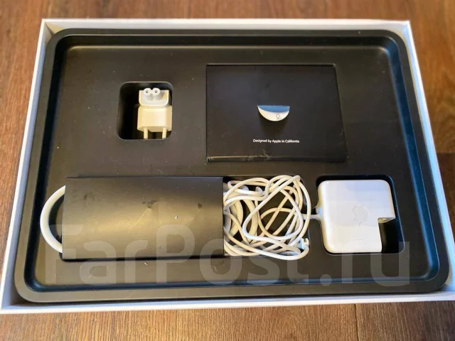Apple MacBook. WiFi: 1, Bluetooth: 1 ����