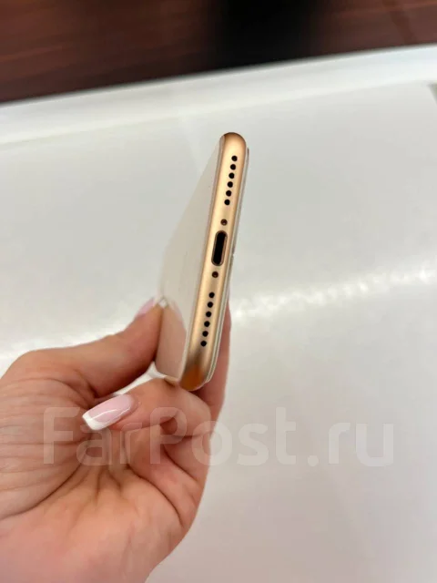 Apple iPhone 8. �/�, 64 �� ����